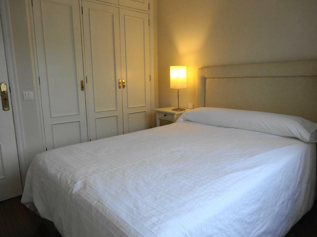 Apartamentos Pontevedra San Salvador de Poio Luaran gambar